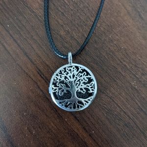 Diffuser necklace